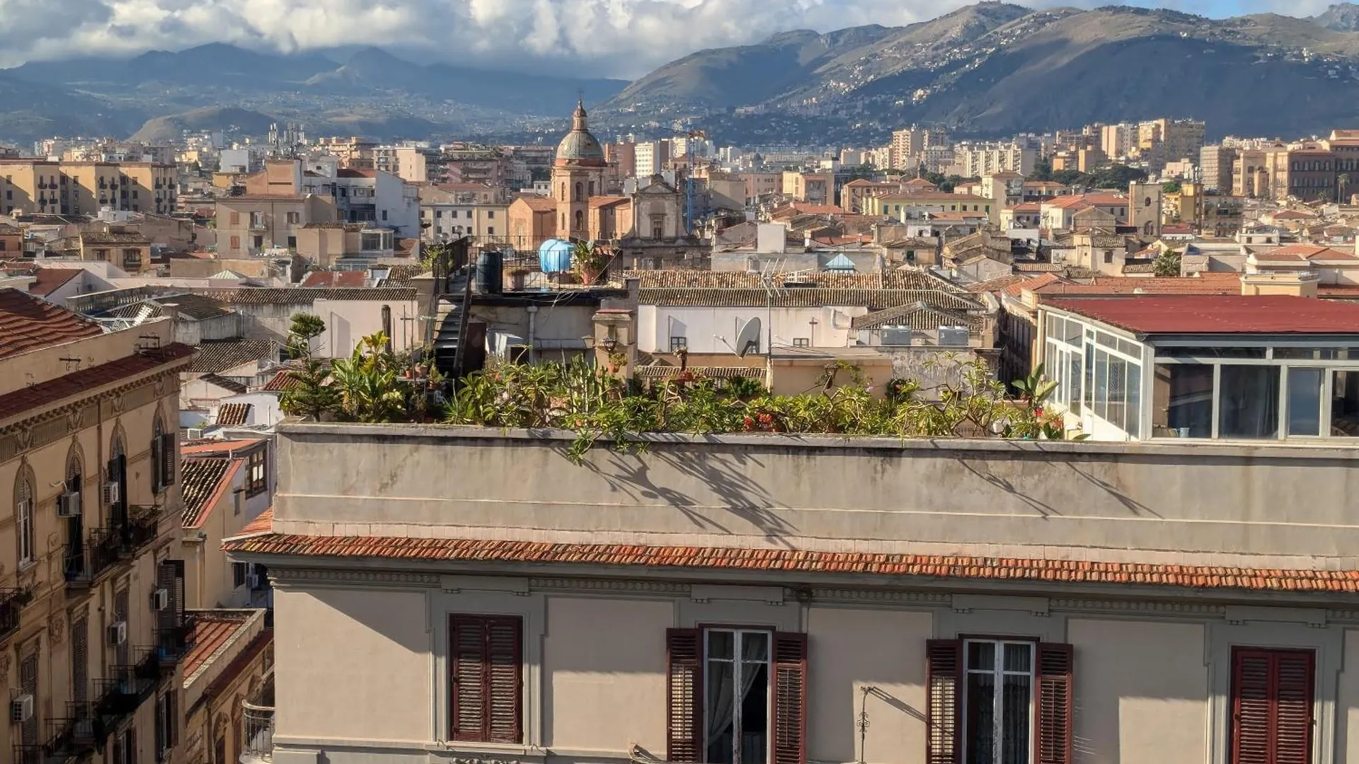 Montesanto Apartment Palermo Homestay