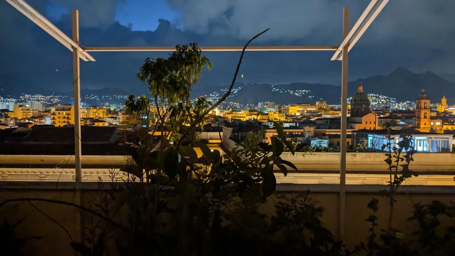 Montesanto Apartment Palermo Homestay