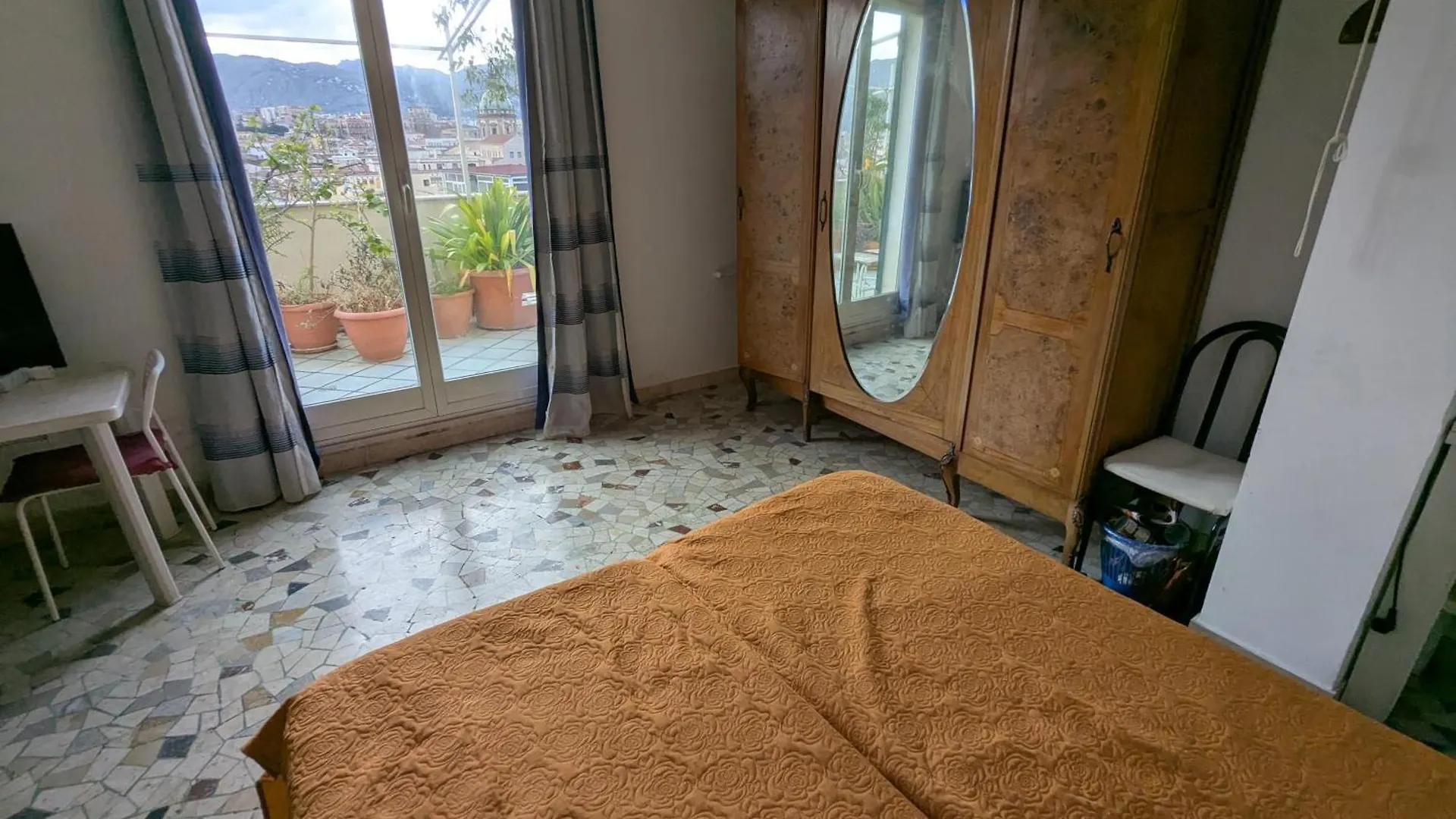 Montesanto Apartment Palermo Homestay